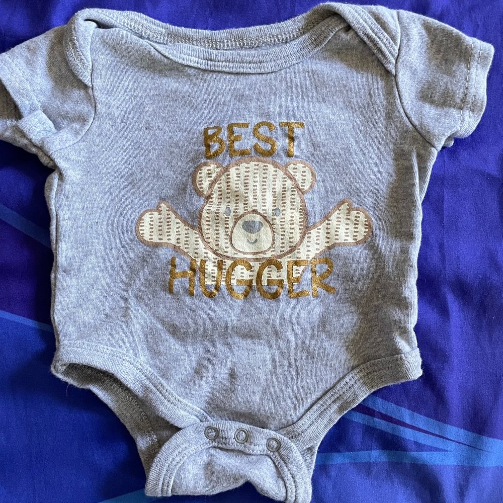 🔥6/$10🔥 Duck Duck Goose Onesie, 0-3 Months, Best Hugger Bear